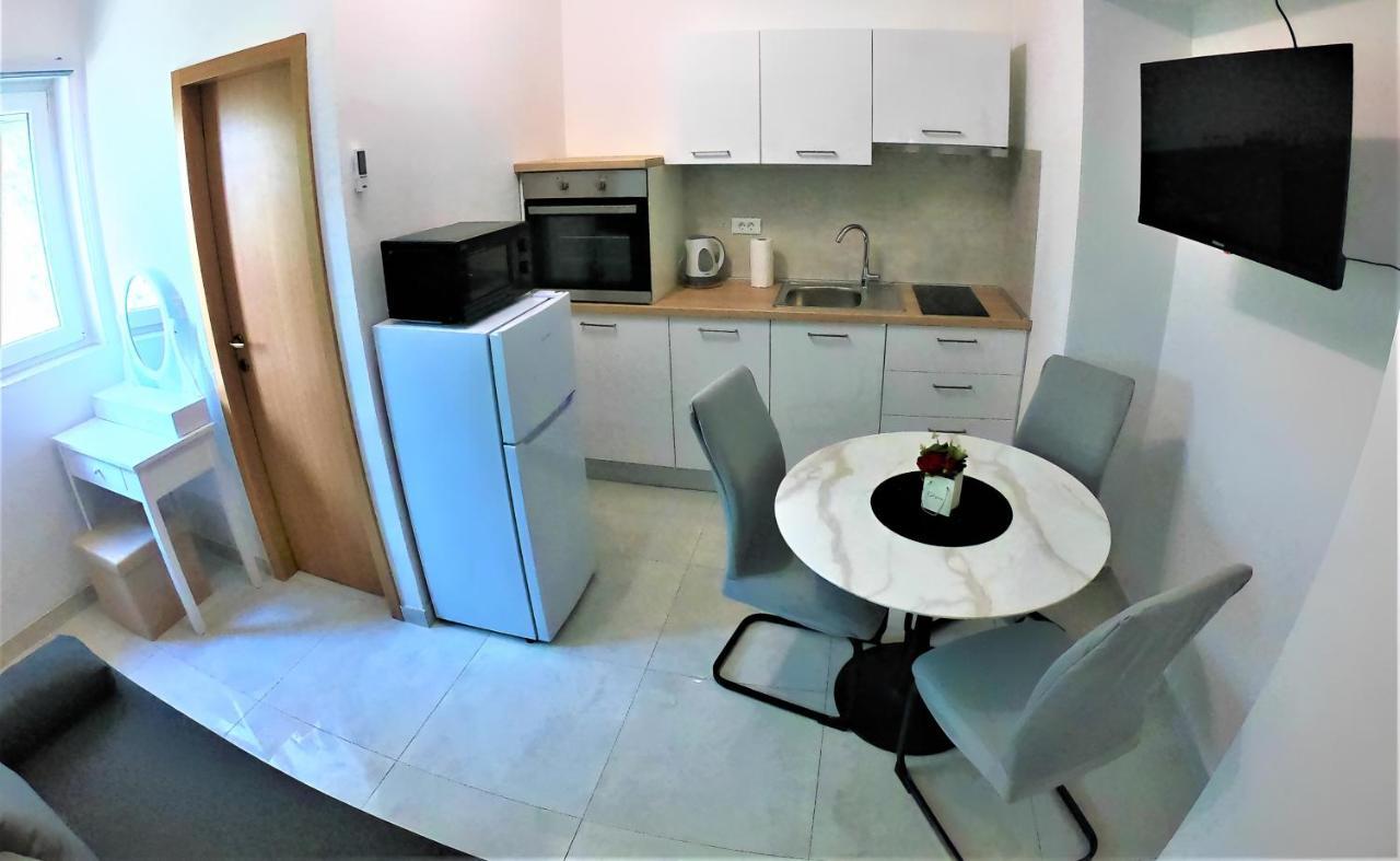 Apartman Tina Ražanac Eksteriør bilde